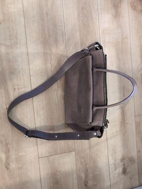 Women’s Taupe Leather Shoulder Bag - Versatile Everyday Tote